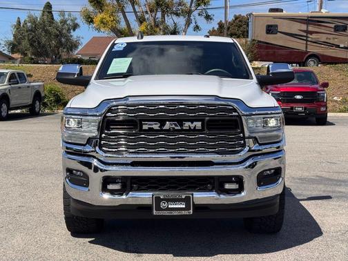 Bright White Clearcoat 2021 RAM 3500 Limited Crew Cab 4x4 8' Box