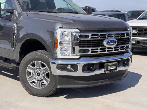2025 Ford F-350 XLT