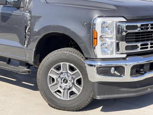 2025 Ford F-350 XLT