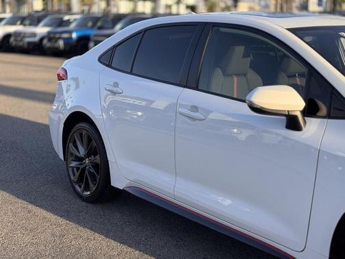 2023 Toyota Corolla Hybrid SE Infrared