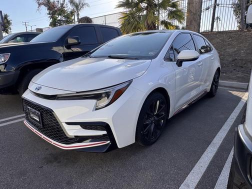 2023 Toyota Corolla Hybrid SE Infrared