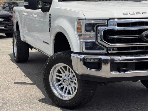 White Metallic 2020 Ford F-250 Lariat