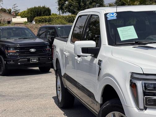 Star White Metallic Tri-Coat 2025 Ford F-150 King Ranch