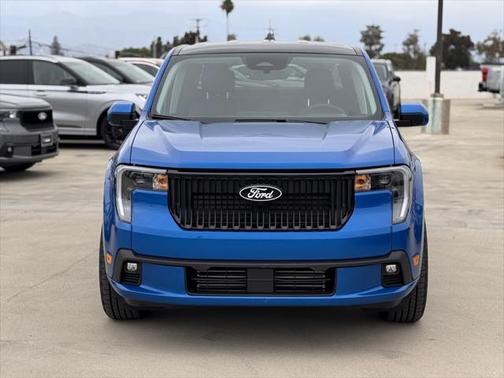 2025 Ford Maverick Lobo Standard