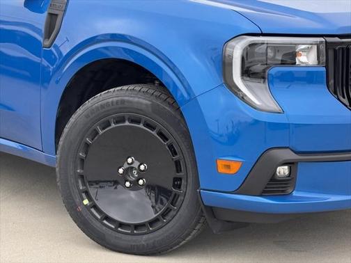 2025 Ford Maverick Lobo Standard