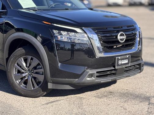 2022 Nissan Pathfinder S 2WD