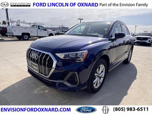 2022 Audi Q3 45 S line Premium
