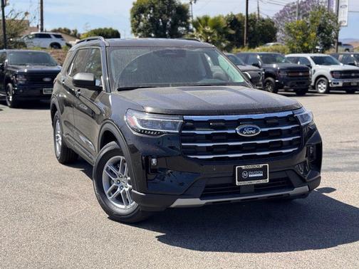 Agate Black Metallic 2026 Ford Explorer Active