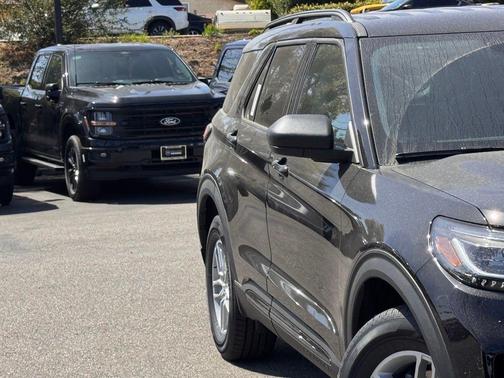 Agate Black Metallic 2026 Ford Explorer Active