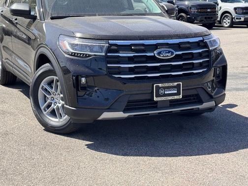 Agate Black Metallic 2026 Ford Explorer Active