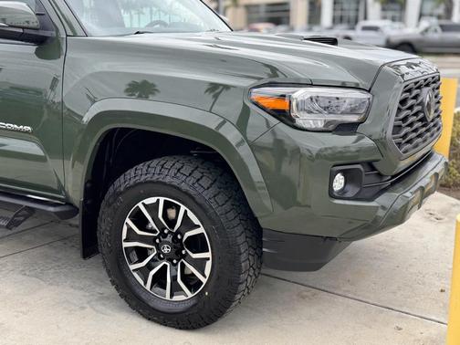 2021 Toyota Tacoma TRD Sport