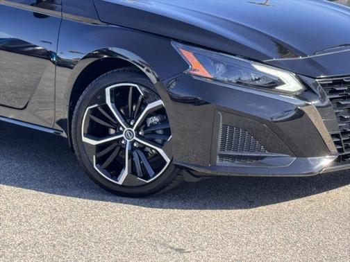 2023 Nissan Altima SR FWD