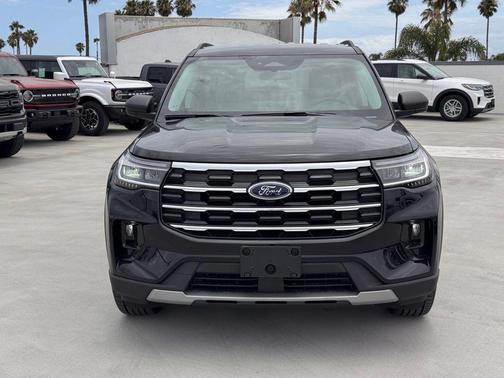 Agate Black Metallic 2026 Ford Explorer Active