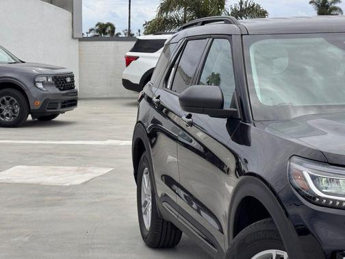 Agate Black Metallic 2026 Ford Explorer Active