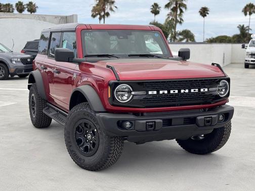 Ruby Red Metallic Tinted Clearcoat 2026 Ford Bronco Big Bend