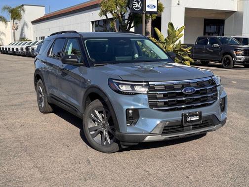 2026 Ford Explorer Active w/200A Pkg