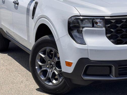 Space White Metallic 2026 Ford Maverick XLT