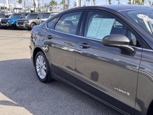 2019 Ford Fusion Hybrid SE