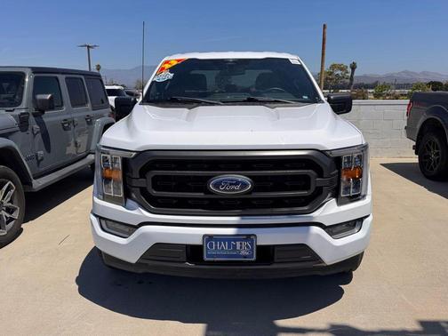 Oxford White 2023 Ford F-150 XLT