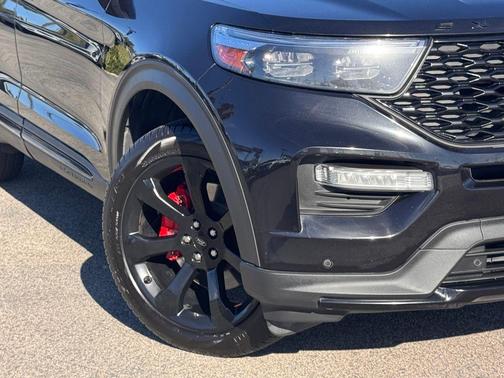 Agate Black Metallic 2023 Ford Explorer ST