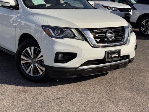 2020 Nissan Pathfinder SL 4WD