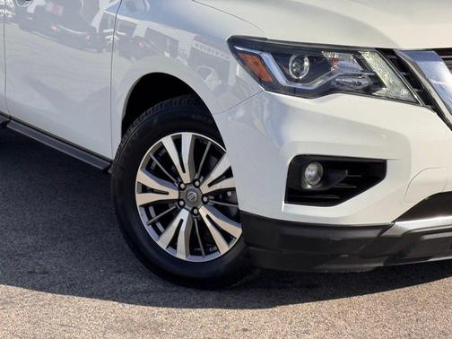 2020 Nissan Pathfinder SL 4WD