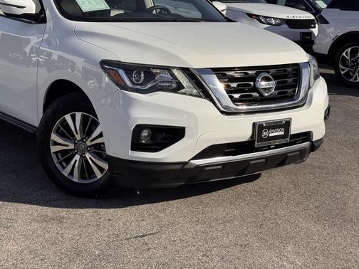 2020 Nissan Pathfinder SL 4WD