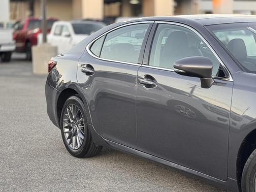 2018 Lexus ES 350 Base