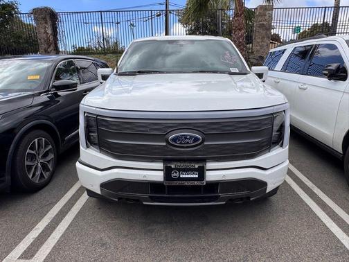 White Metallic 2022 Ford F-150 Lightning LARIAT