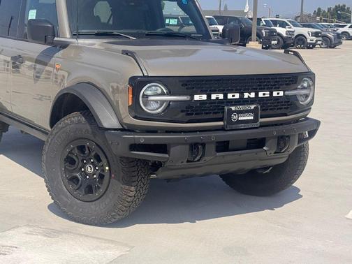 Gray 2026 Ford Bronco Badlands