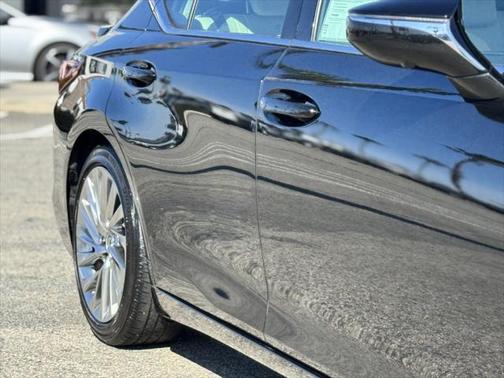 2022 Lexus ES 350 Luxury