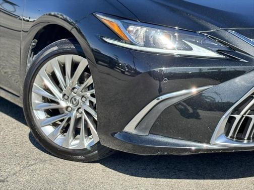 2022 Lexus ES 350 Luxury