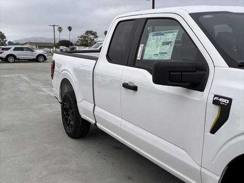 2025 Ford F-150 STX