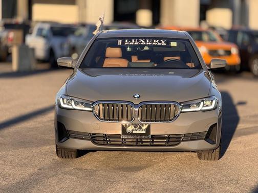 2022 BMW 530 i
