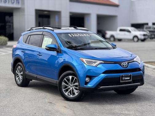 2016 Toyota RAV4 Hybrid XLE