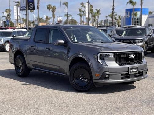2025 Ford Maverick Lobo Standard