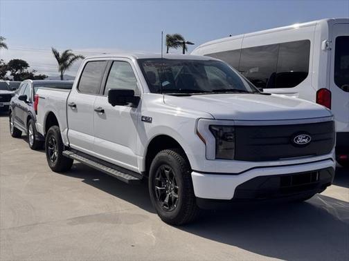 2025 Ford F-150 Lightning XLT