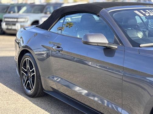 2022 Ford Mustang EcoBoost Premium