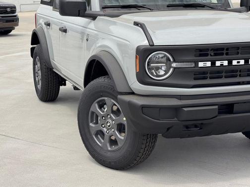Avalanche Gray 2026 Ford Bronco Big Bend