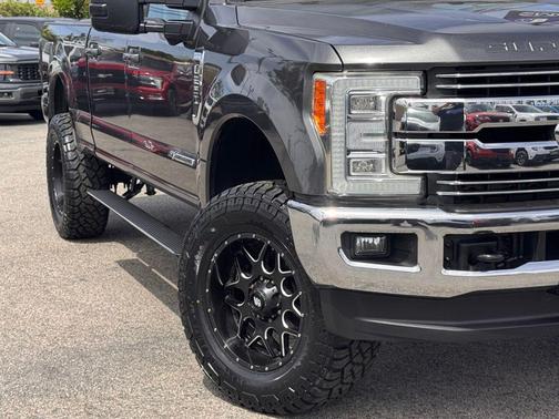 Magnetic 2017 Ford F-250 Lariat
