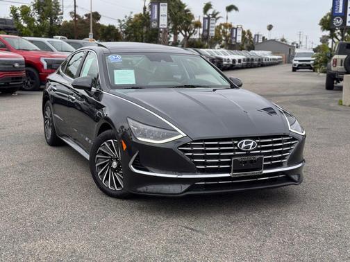 2023 Hyundai SONATA Hybrid Limited