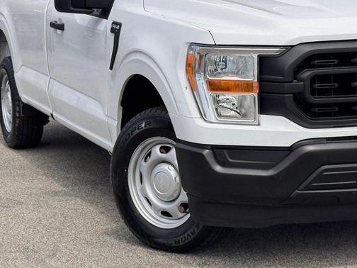 Oxford White 2022 Ford F-150 XL