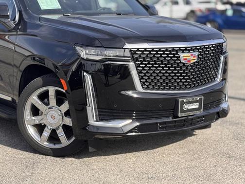 2024 Cadillac Escalade Luxury