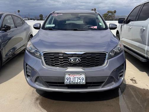 Everlasting Silver 2020 Kia Sorento LX