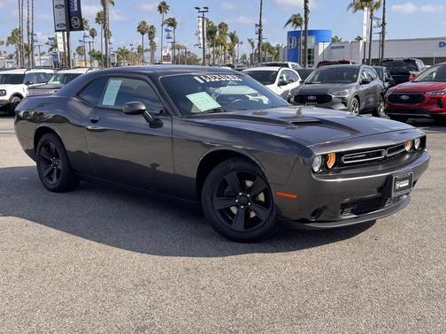 2015 Dodge Challenger SXT