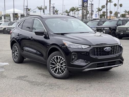 2025 Ford Escape PHEV SE