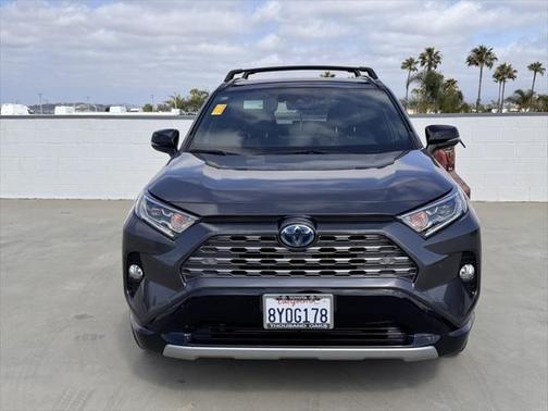 2021 Toyota RAV4 Hybrid SE