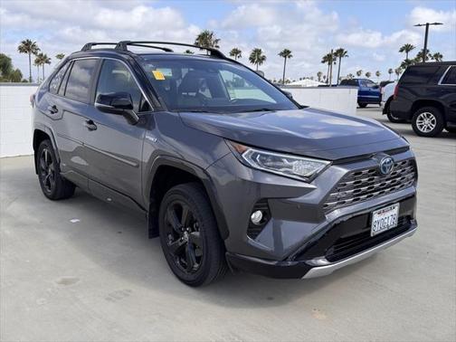 2021 Toyota RAV4 Hybrid SE