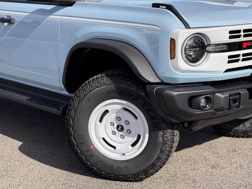 2025 Ford Bronco Heritage Edition