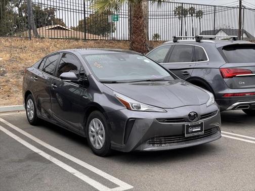 2020 Toyota Prius LE